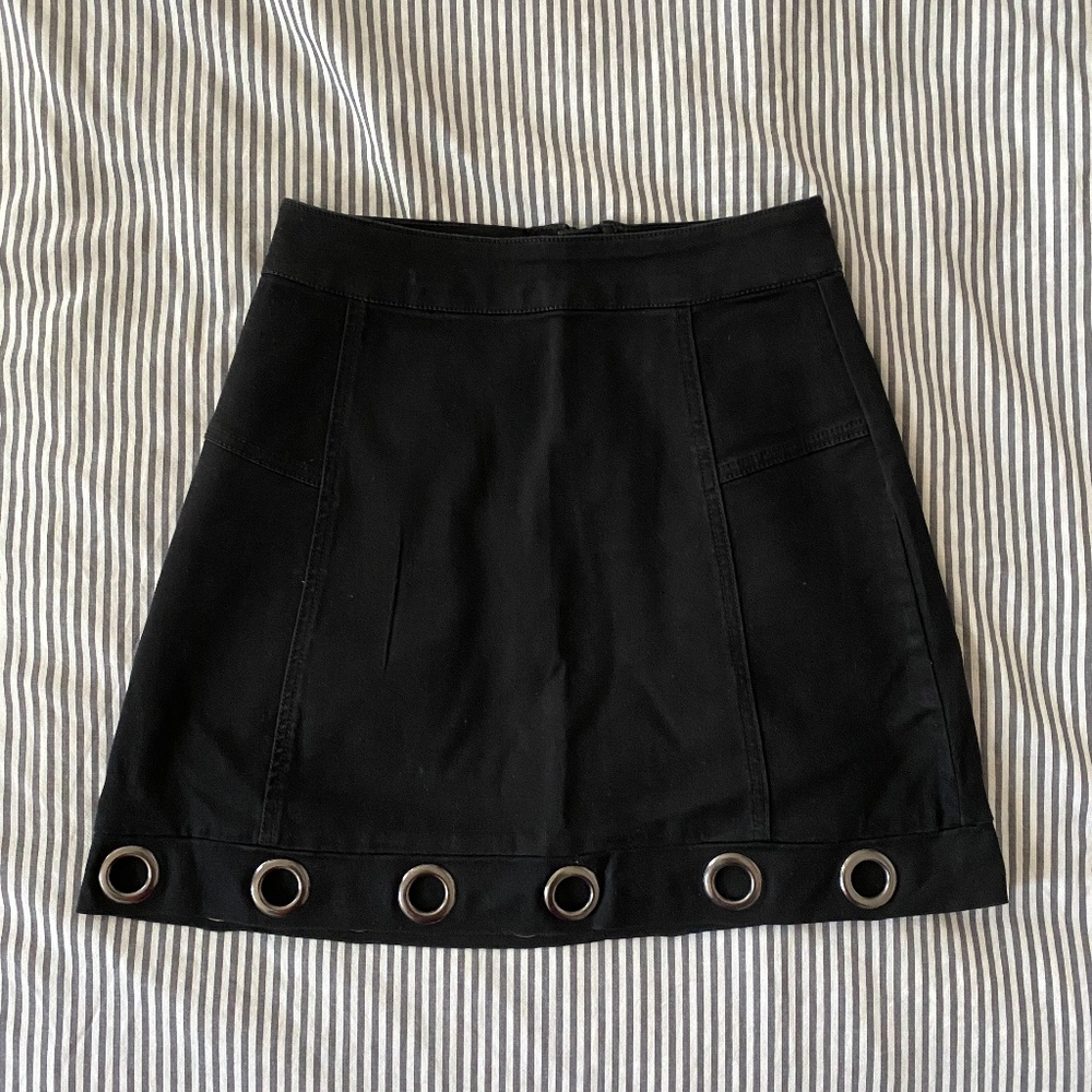 Material Girl Black Grommet Mini Skirt XS